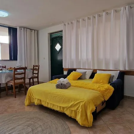 In Drift App 20 M From The In Stobrec - * Split